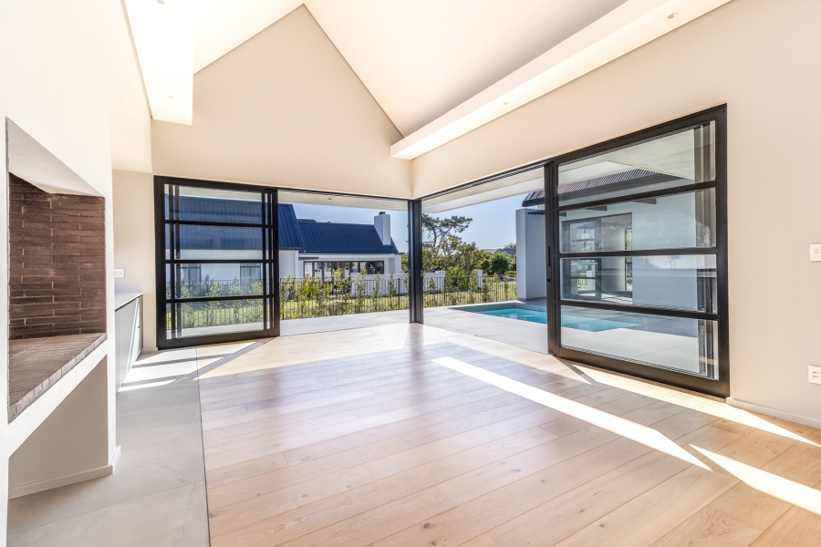 4 Bedroom Property for Sale in Pearl Valley at Val de Vie Western Cape